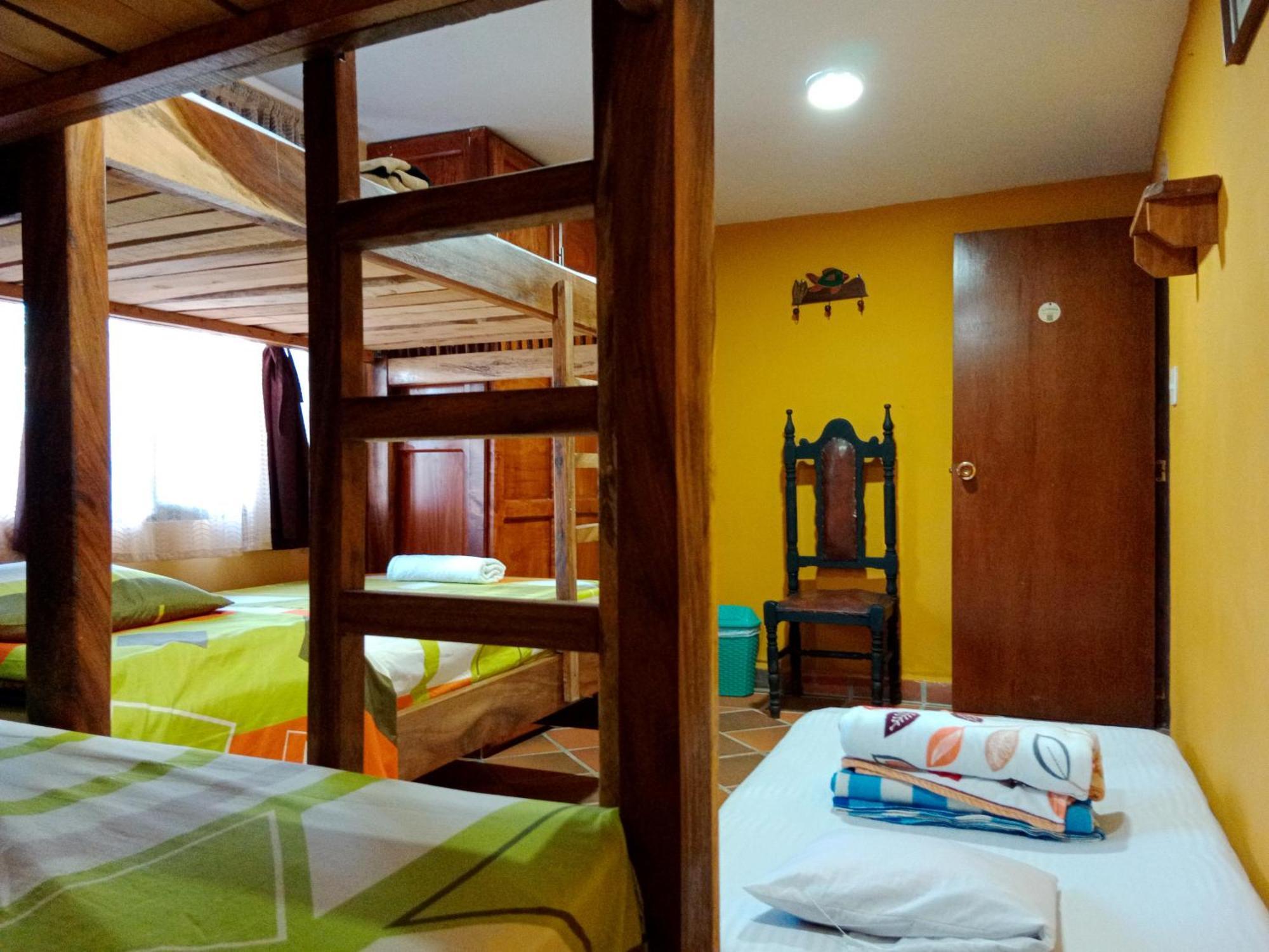 Carmen de Viboral Vista Hermosa Eco Hostal חדר תמונה